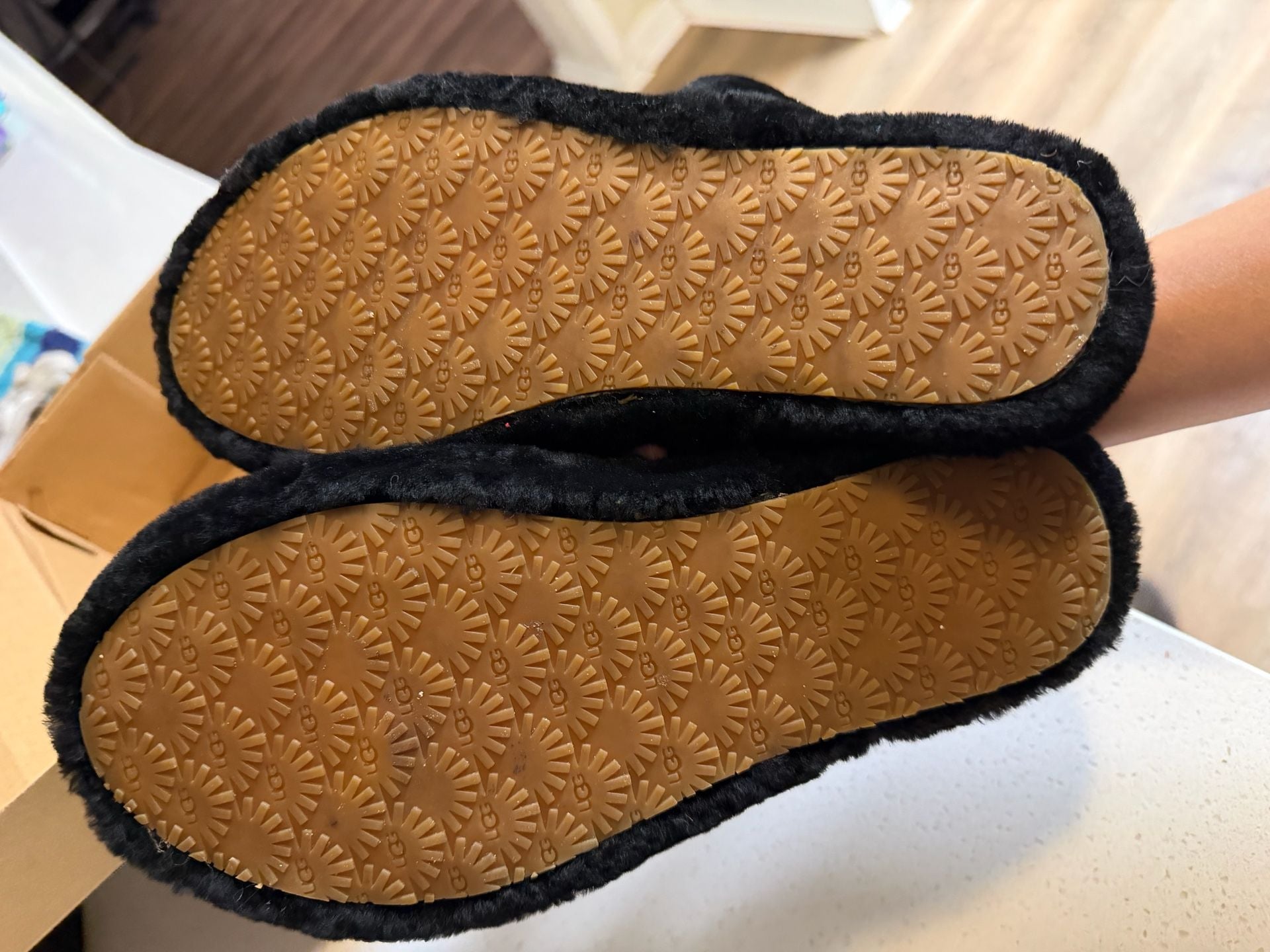 UGG Oh Yeah Slides Size 38 Black Sheepskin Logo Strap Slippers 4