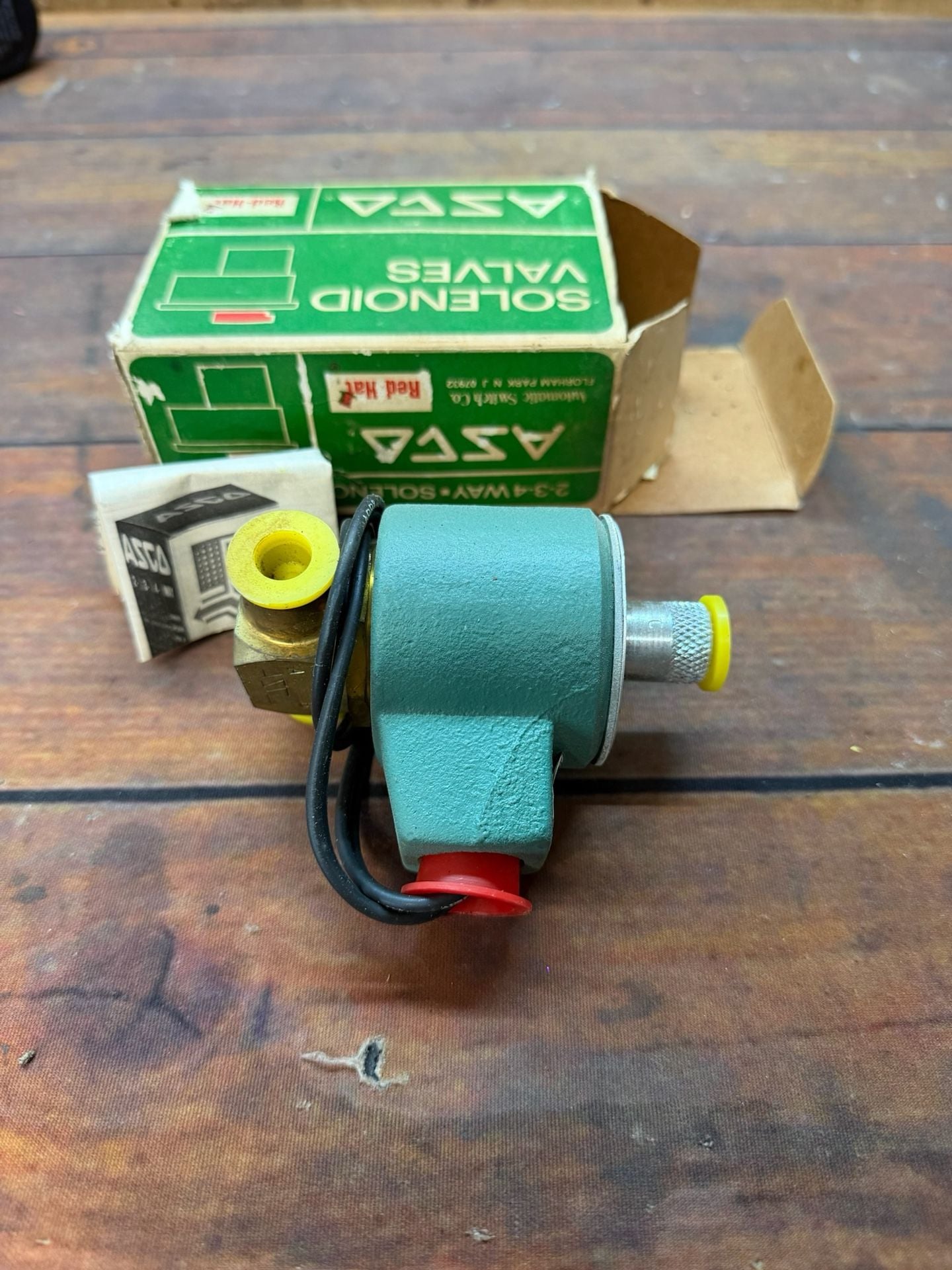 ASCO Red-Hat Solenoid Valve Catalog 831414 120/60 110/50 7