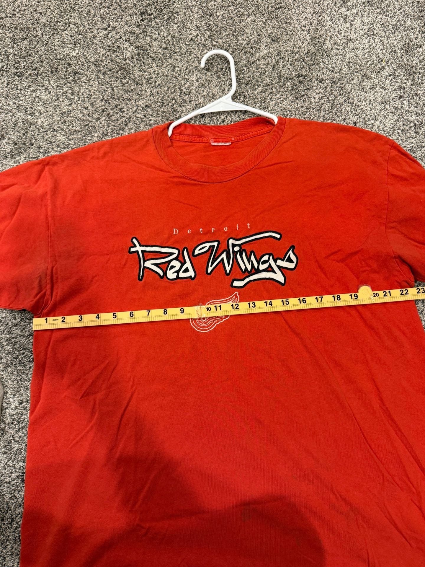 Vintage Detroit Red Wings Graphic T-Shirt Red 10