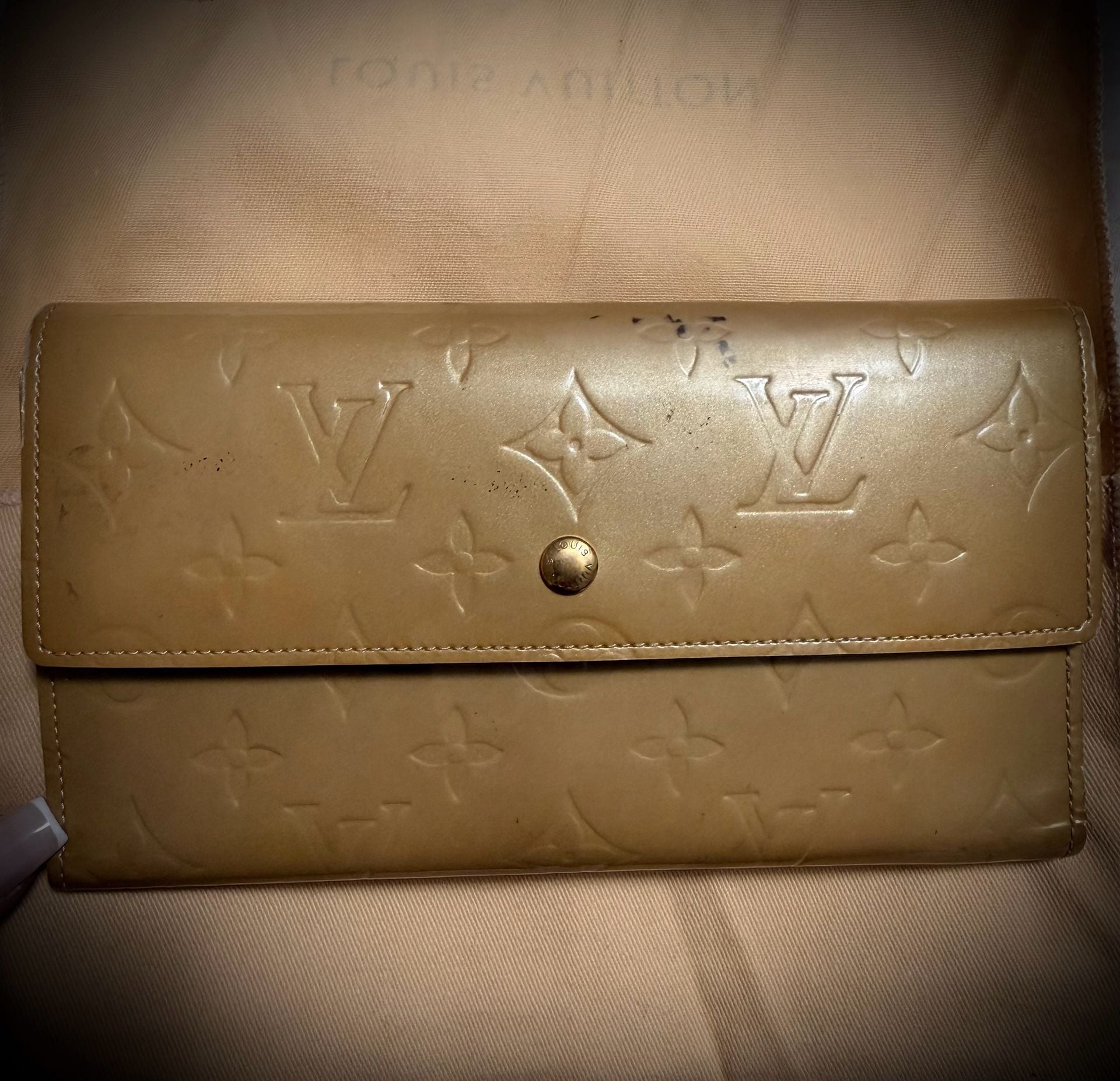Louis Vuitton Monogram Vernis Trifold Long Wallet Beige 1