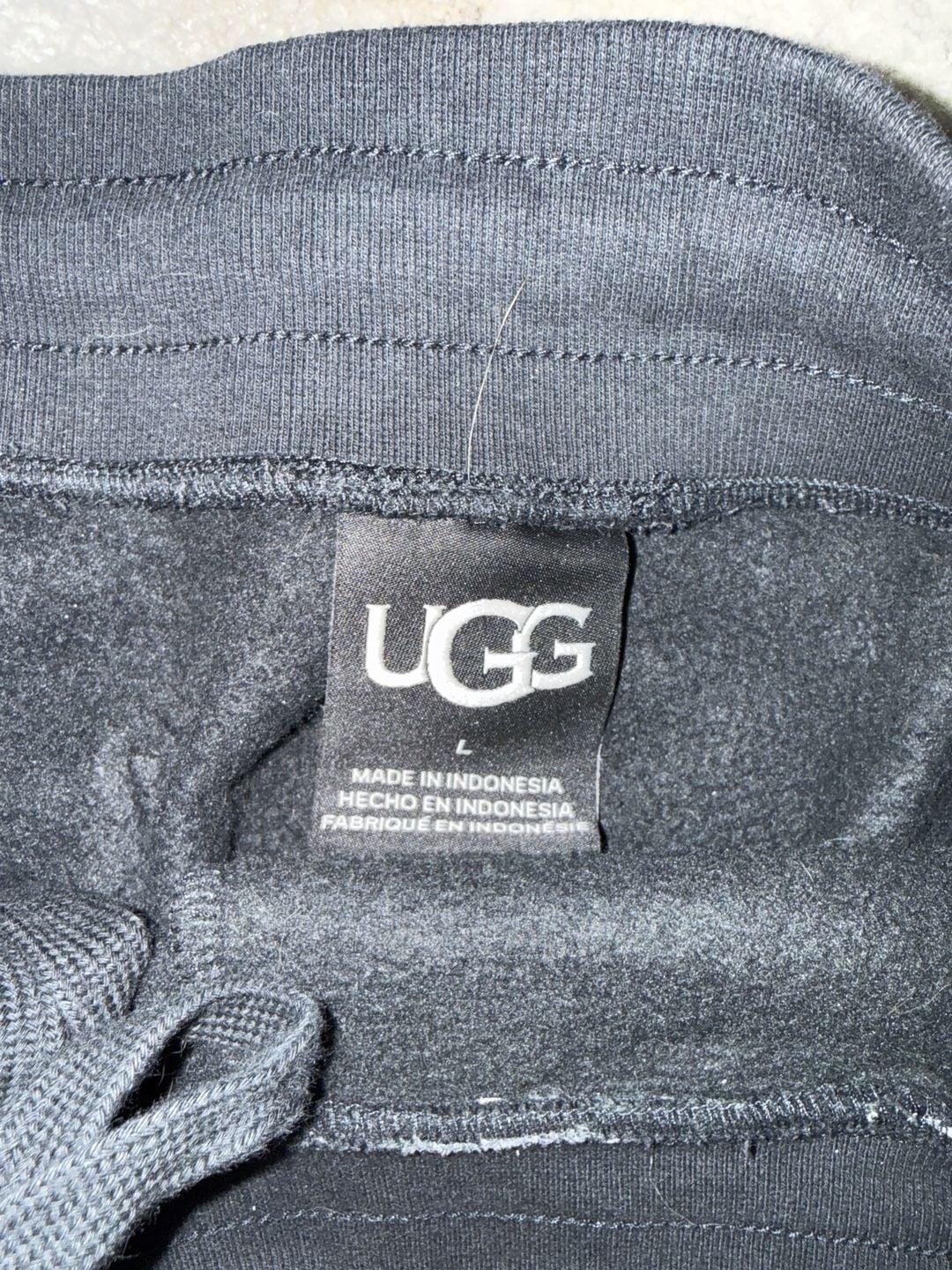 UGG Sweatpants Size L Black Joggers Drawstring Pocket Tape 3