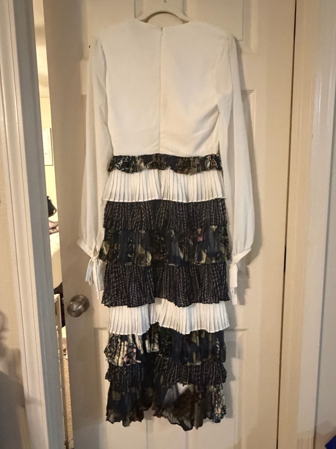 Chrissy Teigen X Revolve Tiered Midi Dress Size S White Floral Velvet 8