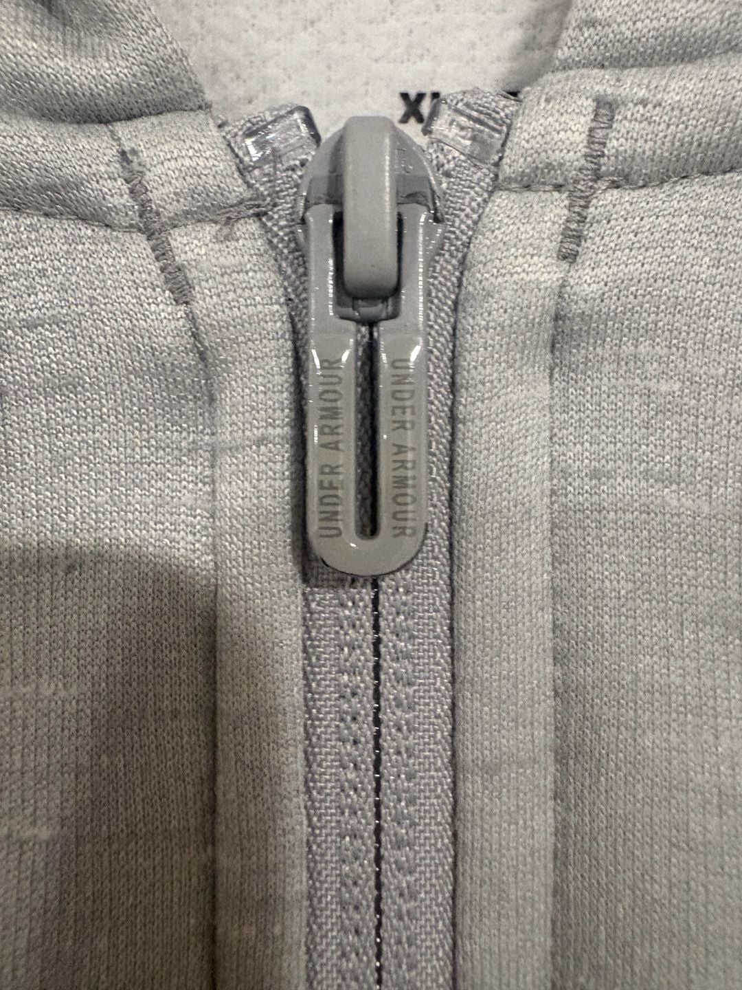 Under Armour Women’s XL Armour Fleece Full Zip Hoodie Gray Athletic Pockets 13