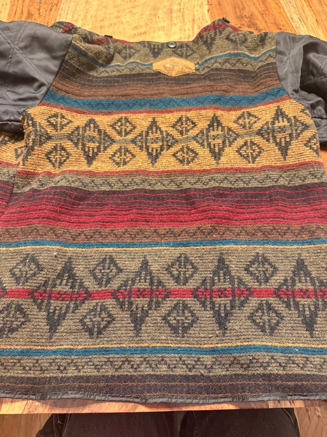 Woolrich Aztec Southwestern Blanket Jacket Size M Quilted Sleeves 6