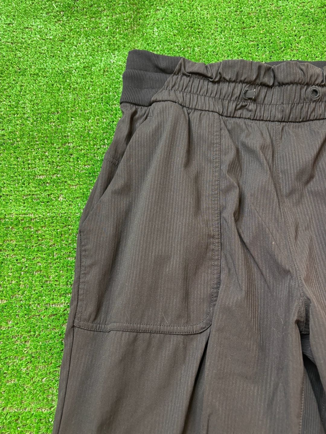 Lululemon Beyond The Studio Pant Size 8 Black Pinstripe Joggers 9