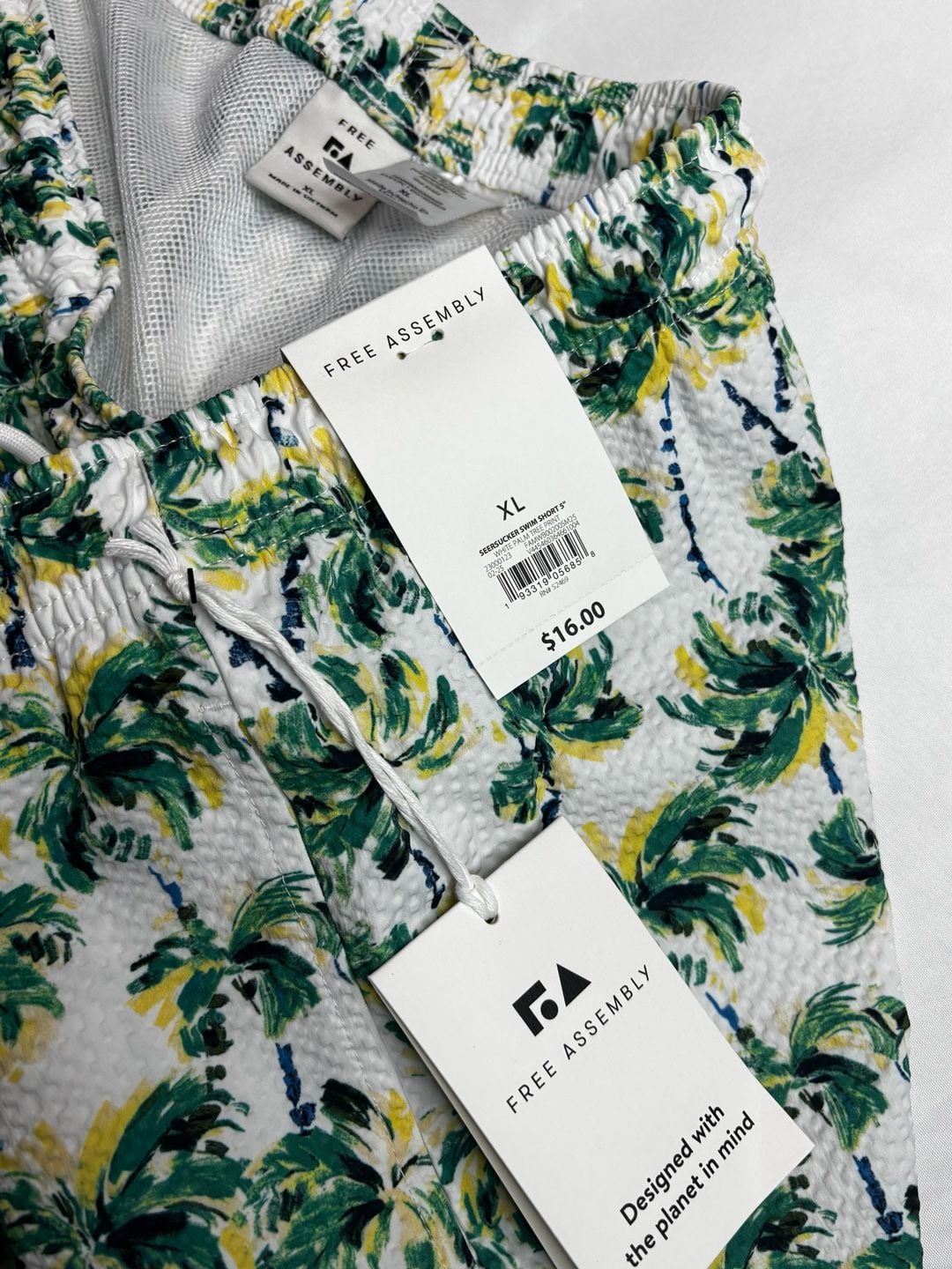 Product thumbnail 4