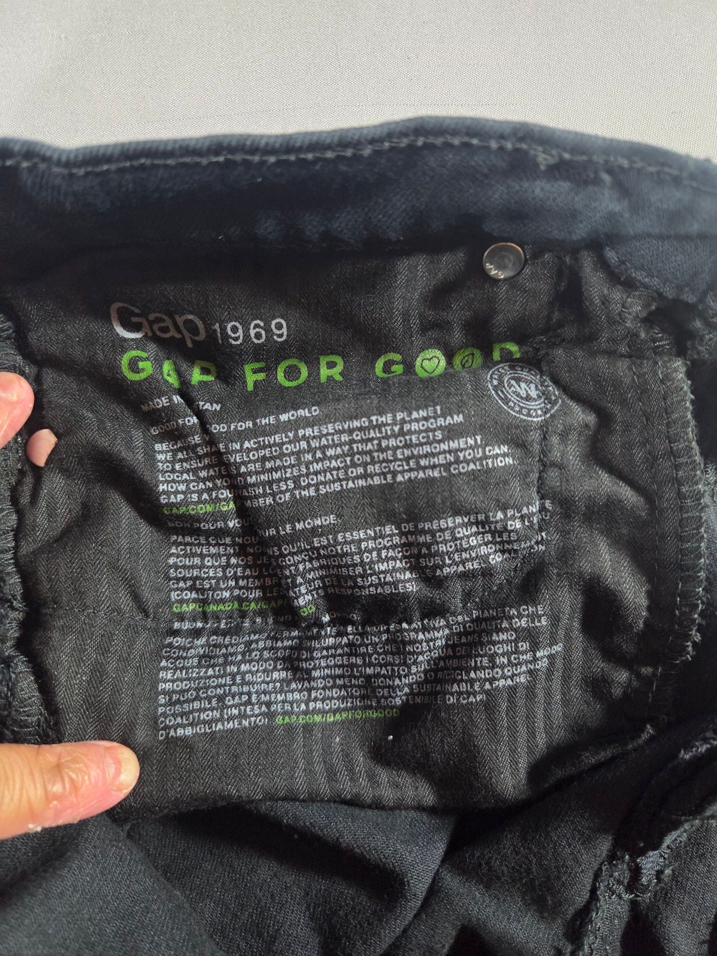 Gap 1969 Best Girlfriend Jeans Size 28 Black Denim 8