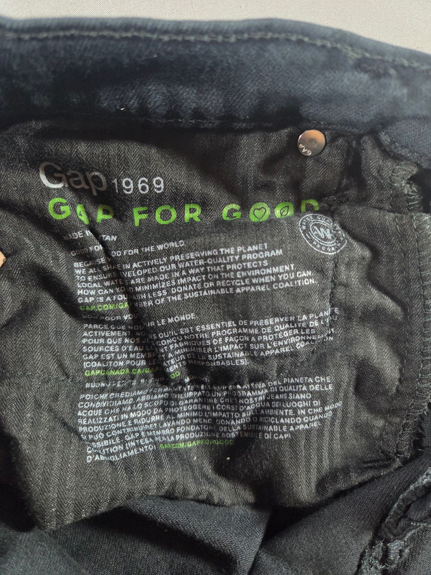 Gap 1969 Best Girlfriend Jeans Size 28 Black Denim 9