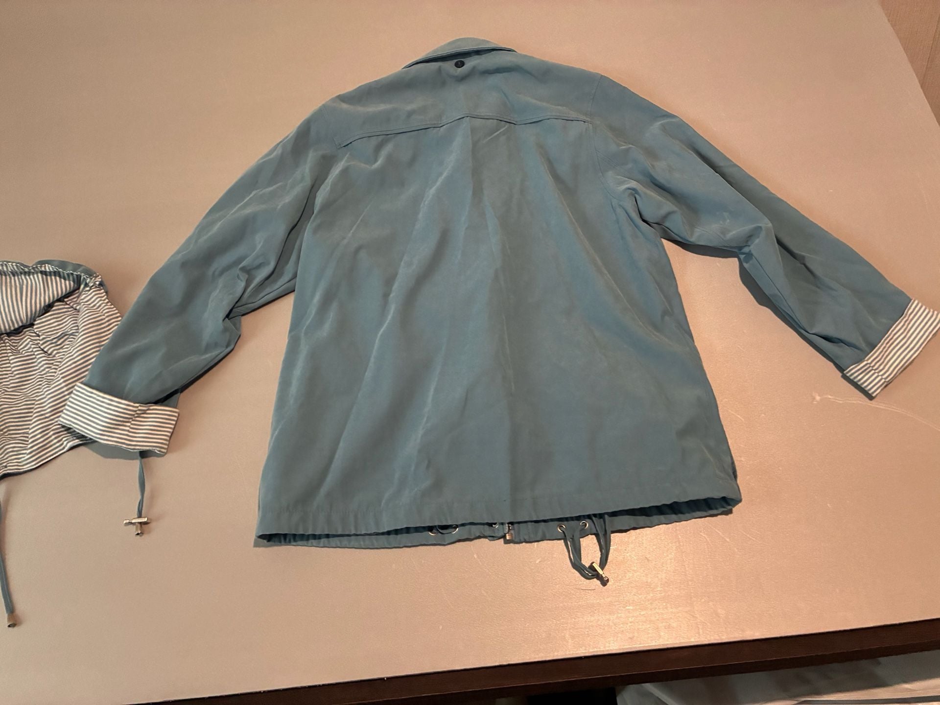 1 Madison Jacket Size Medium Blue Striped Hooded Windbreaker 9
