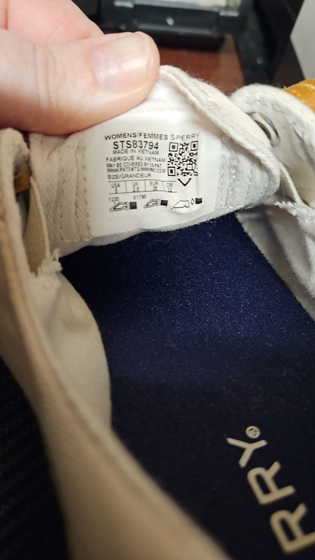 Sperry Venice Boat Sneaker Size 5 Cream Canvas 6