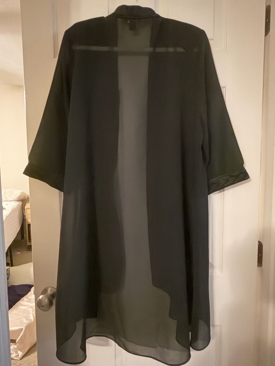 Le Bos Shrug Jacket Size 16W Black Chiffon Open Front Ruched 8