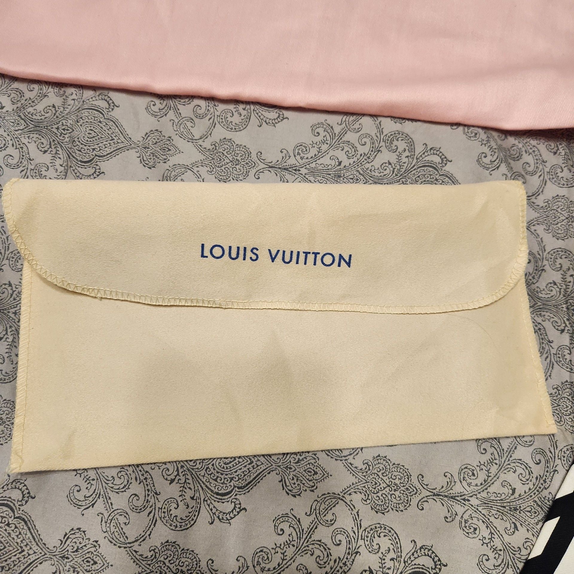 Bundle of Purse Dust Bags - Louis Vuitton, Tory Burch, Kate Spade, Marc Jacobs 4