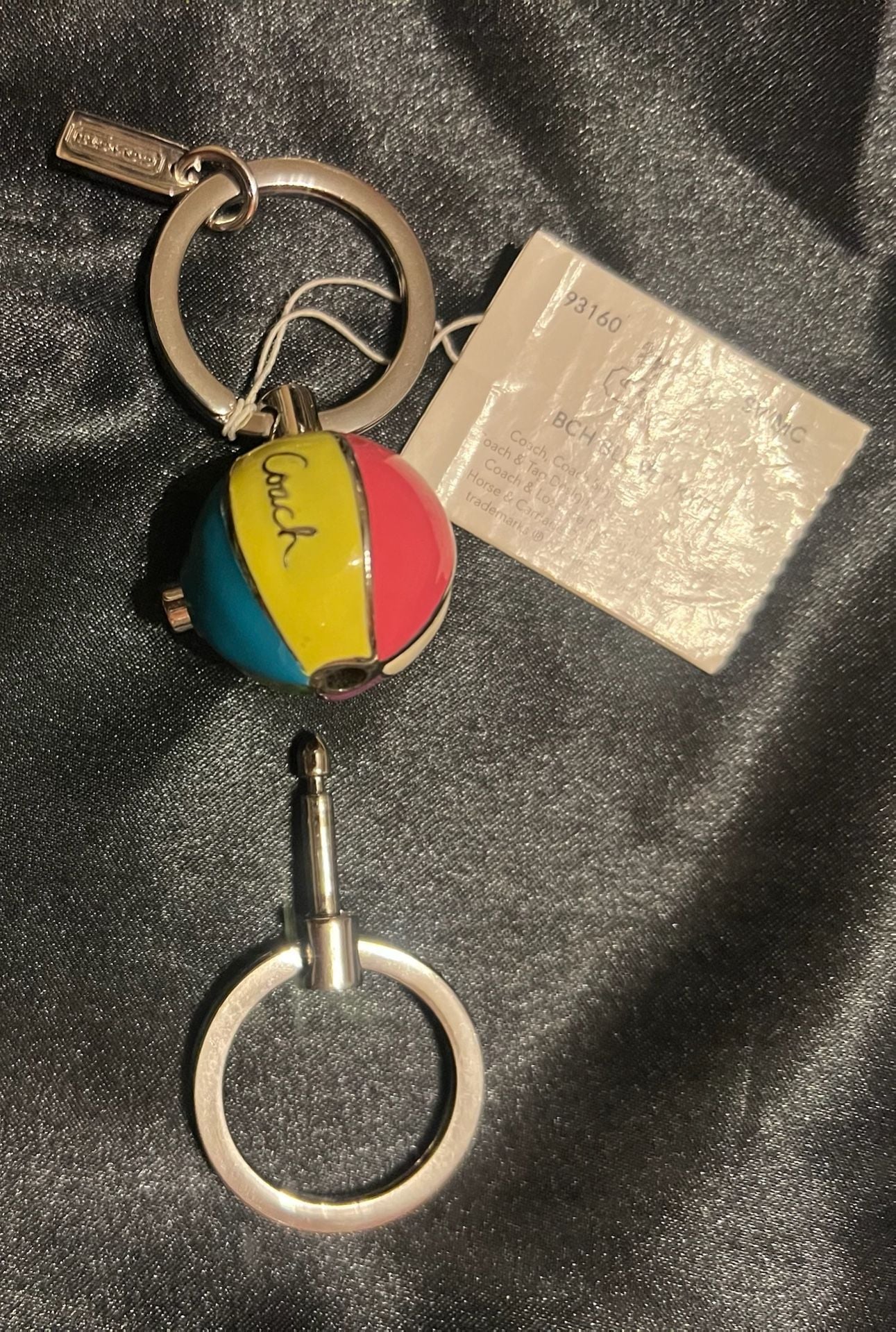 Coach Beach Ball Valet Keyring 4
