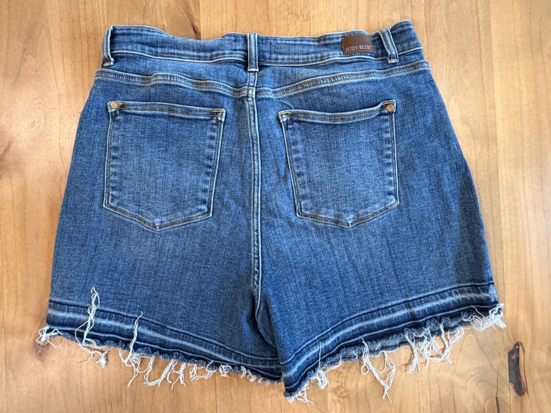 Judy Blue Denim Shorts Size 2XL Distressed Raw Hem 4