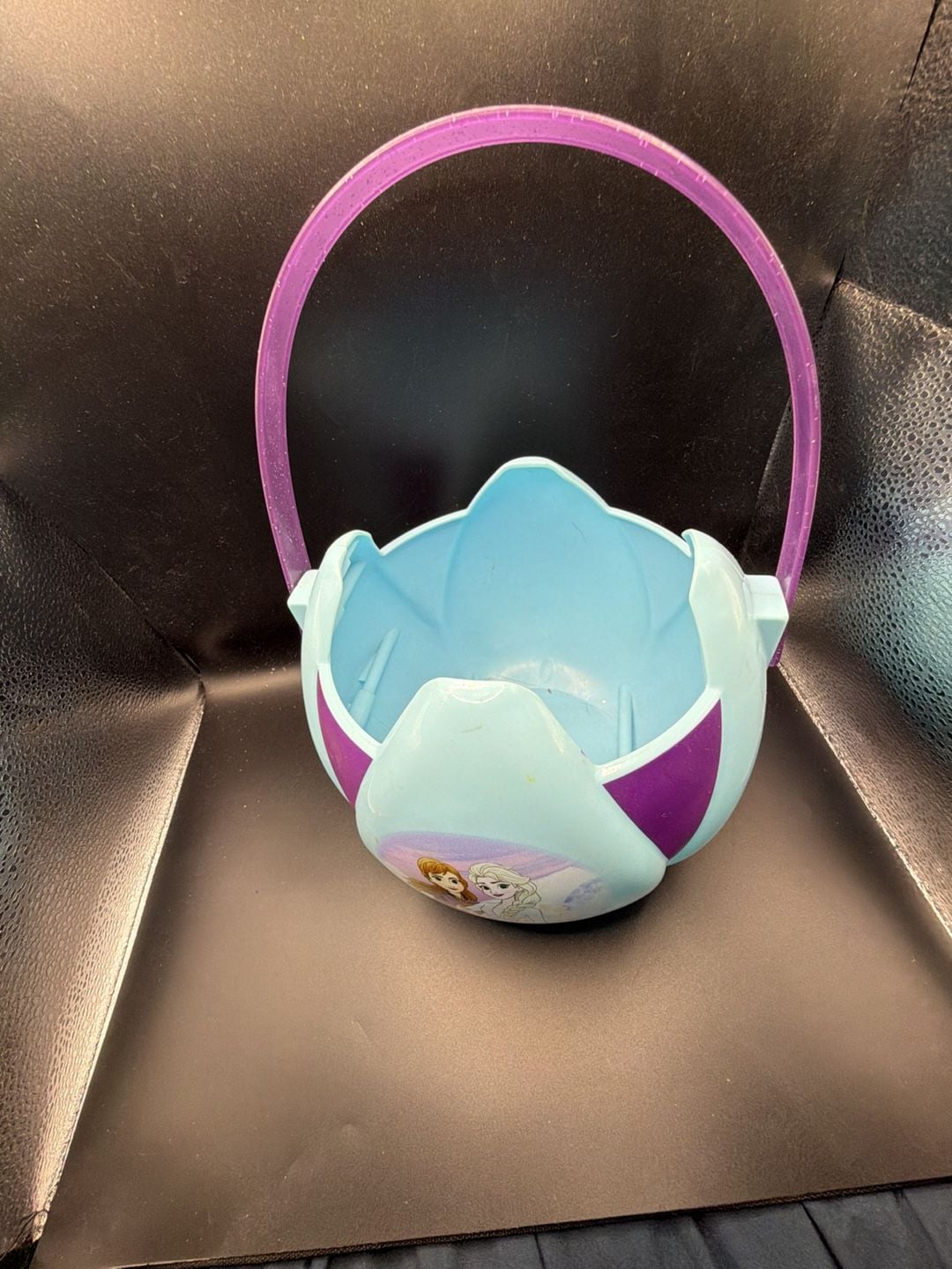 Disney Frozen Elsa And Anna Plastic Treat Bucket 2