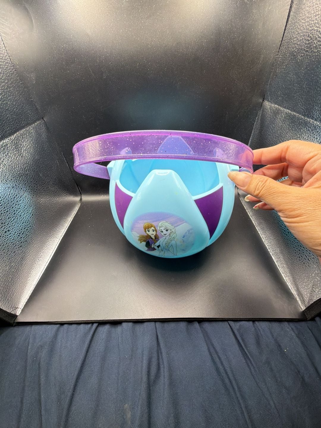 Disney Frozen Elsa And Anna Plastic Treat Bucket 3