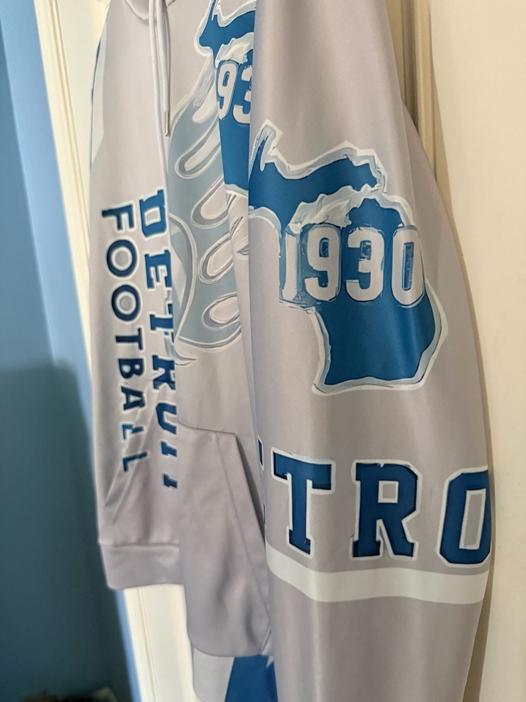 Detroit Football Hoodie Size S Graphic Print Sweatshirt Grey Blue 4