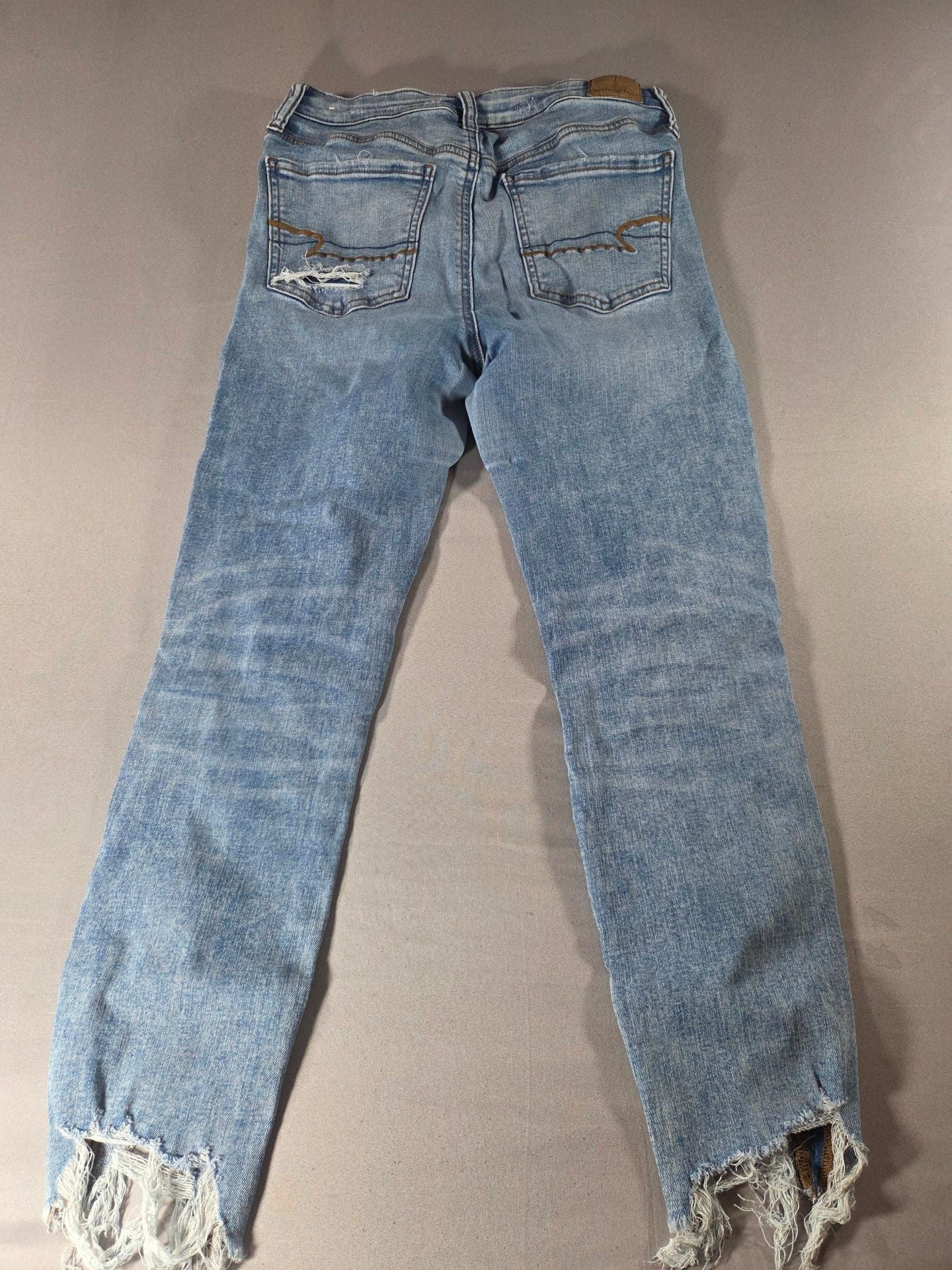 American Eagle Distressed Jeans 5
