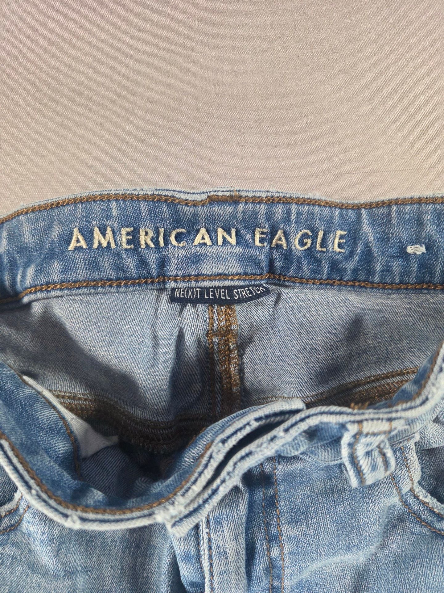 American Eagle Distressed Jeans 8