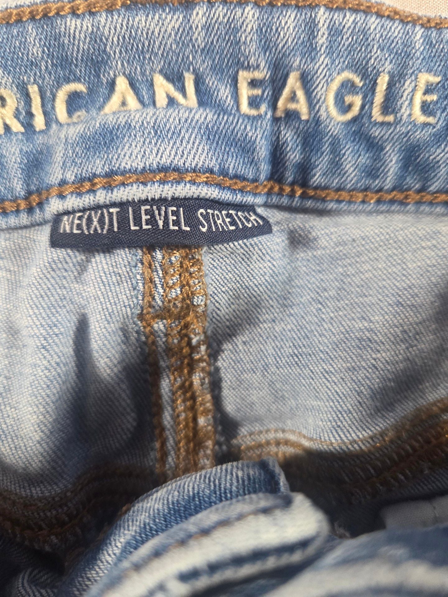 American Eagle Distressed Jeans 9