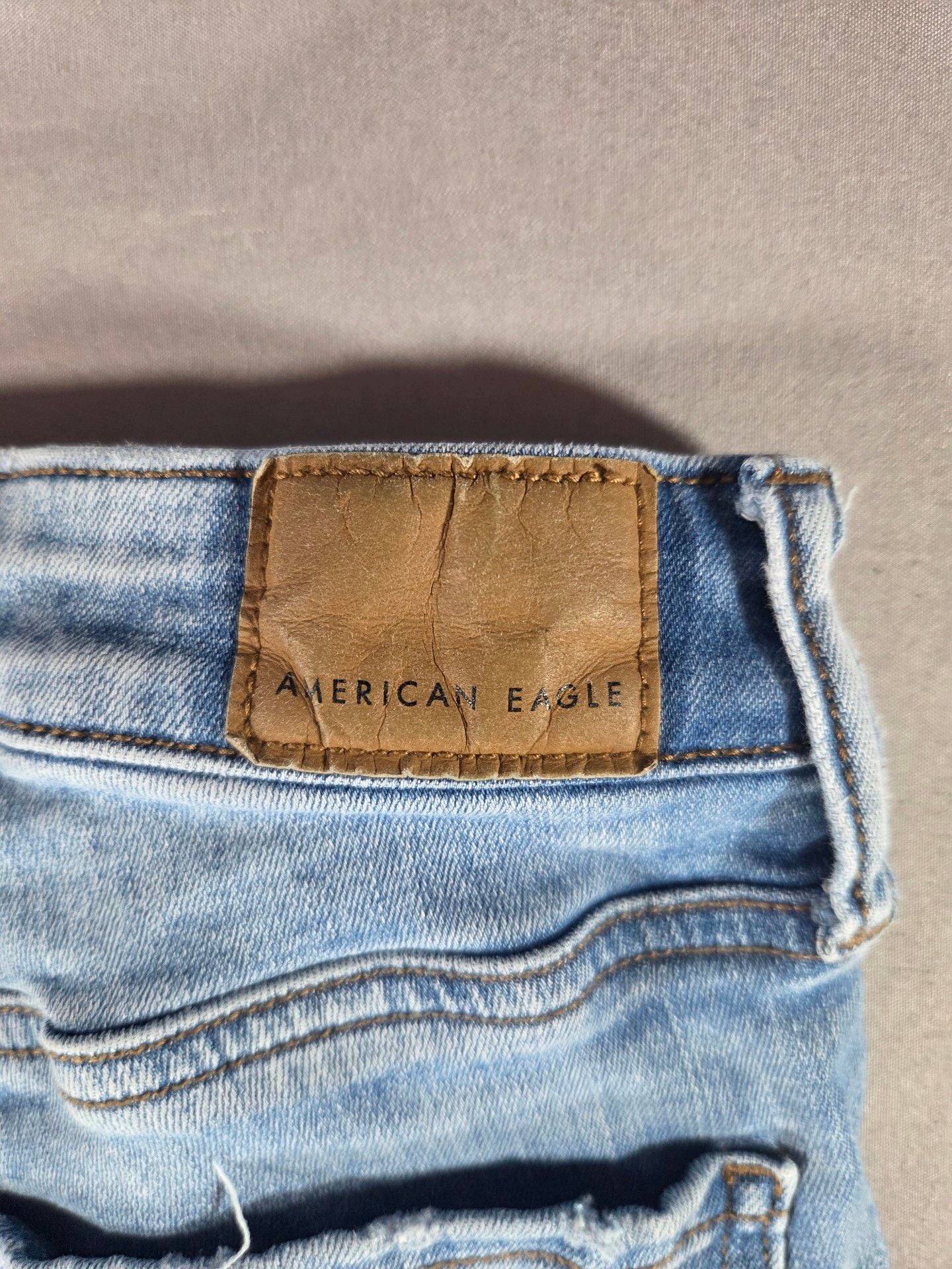American Eagle Distressed Jeans 12