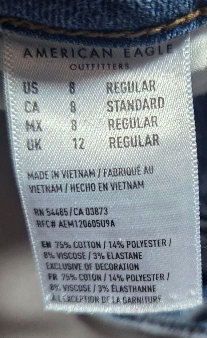 American Eagle Distressed Jeans 10