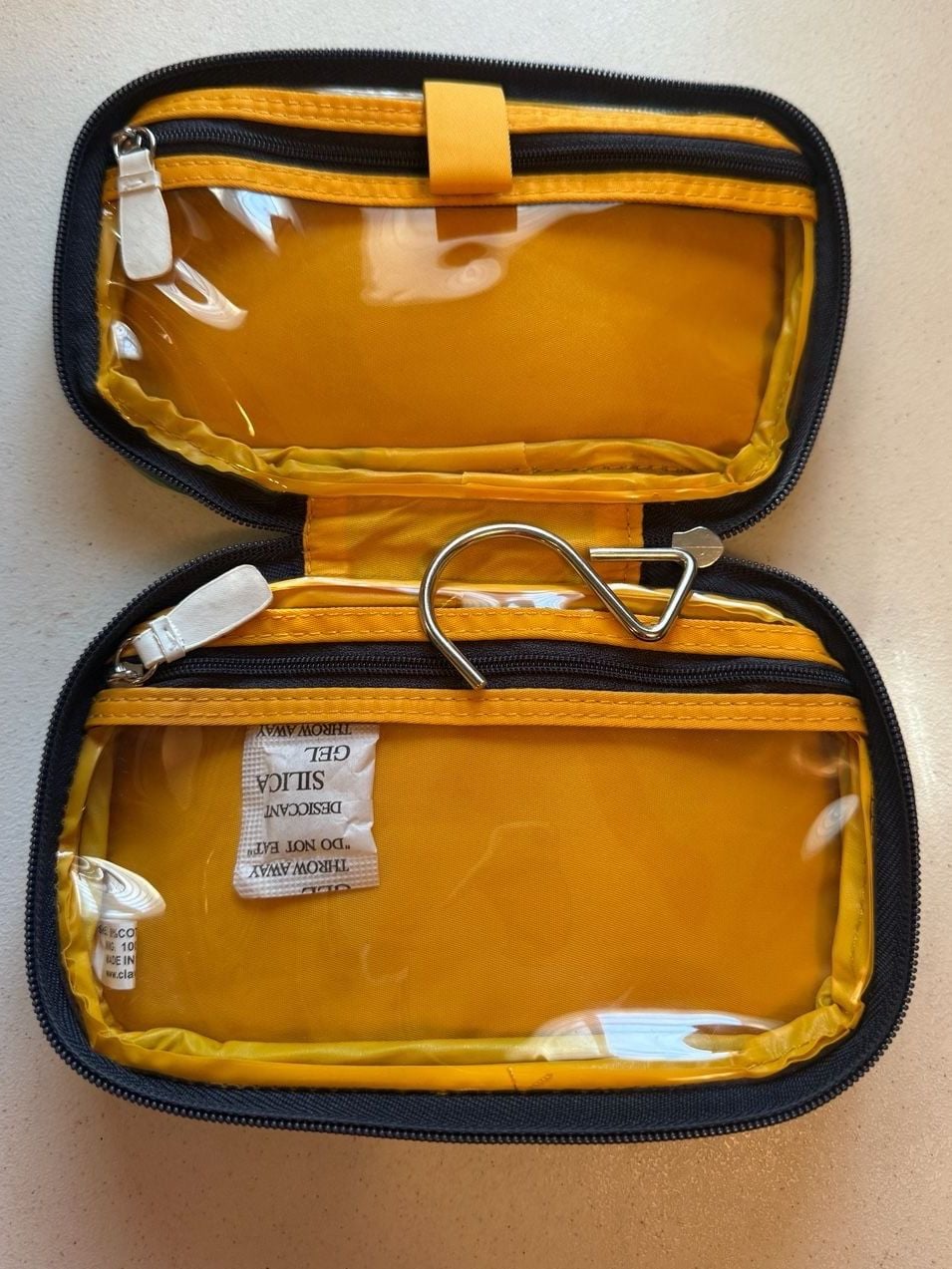 Clava Green Patent Cosmetic Pouch 3
