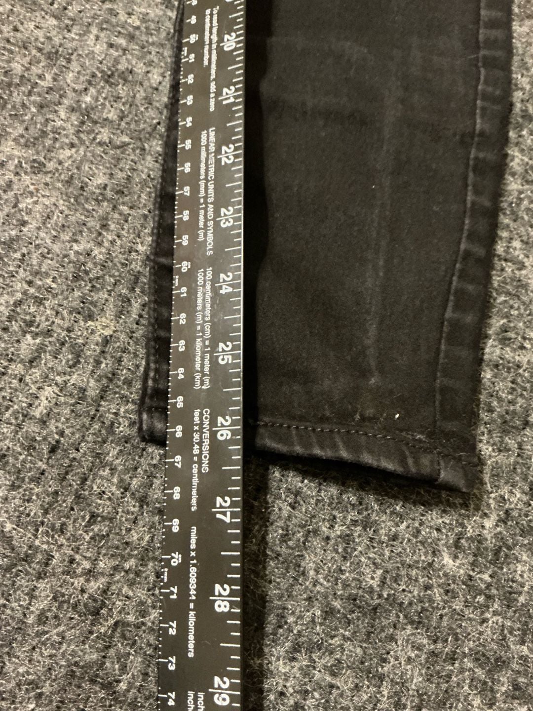 Signature By Levi Strauss & Co Mid-Rise Skinny Jeans Womens Size 26/26 Black 7