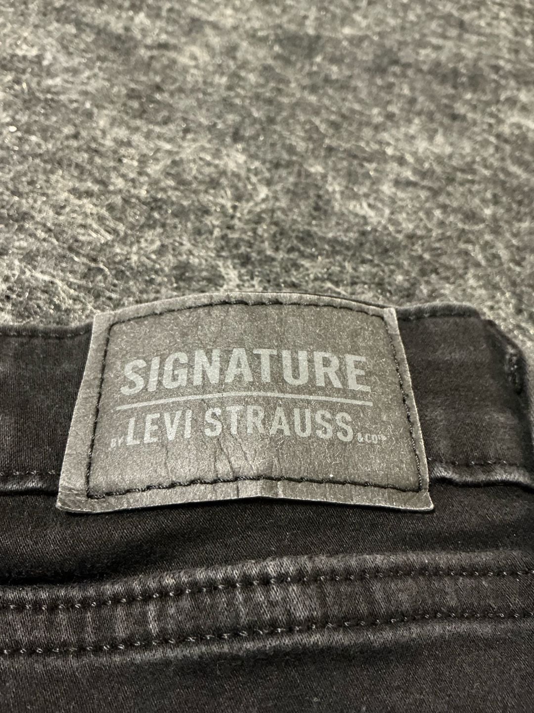 Signature By Levi Strauss & Co Mid-Rise Skinny Jeans Womens Size 26/26 Black 9