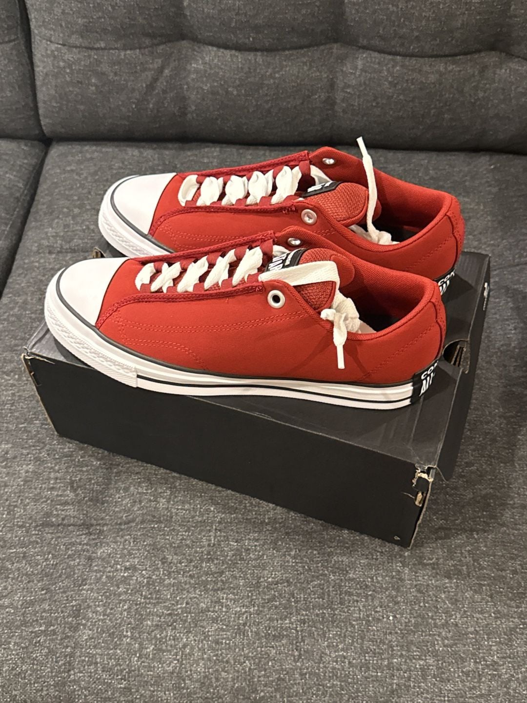 10.5M / 12W - Converse Chuck Taylor Puff Park Red Low Top Sneakers 3