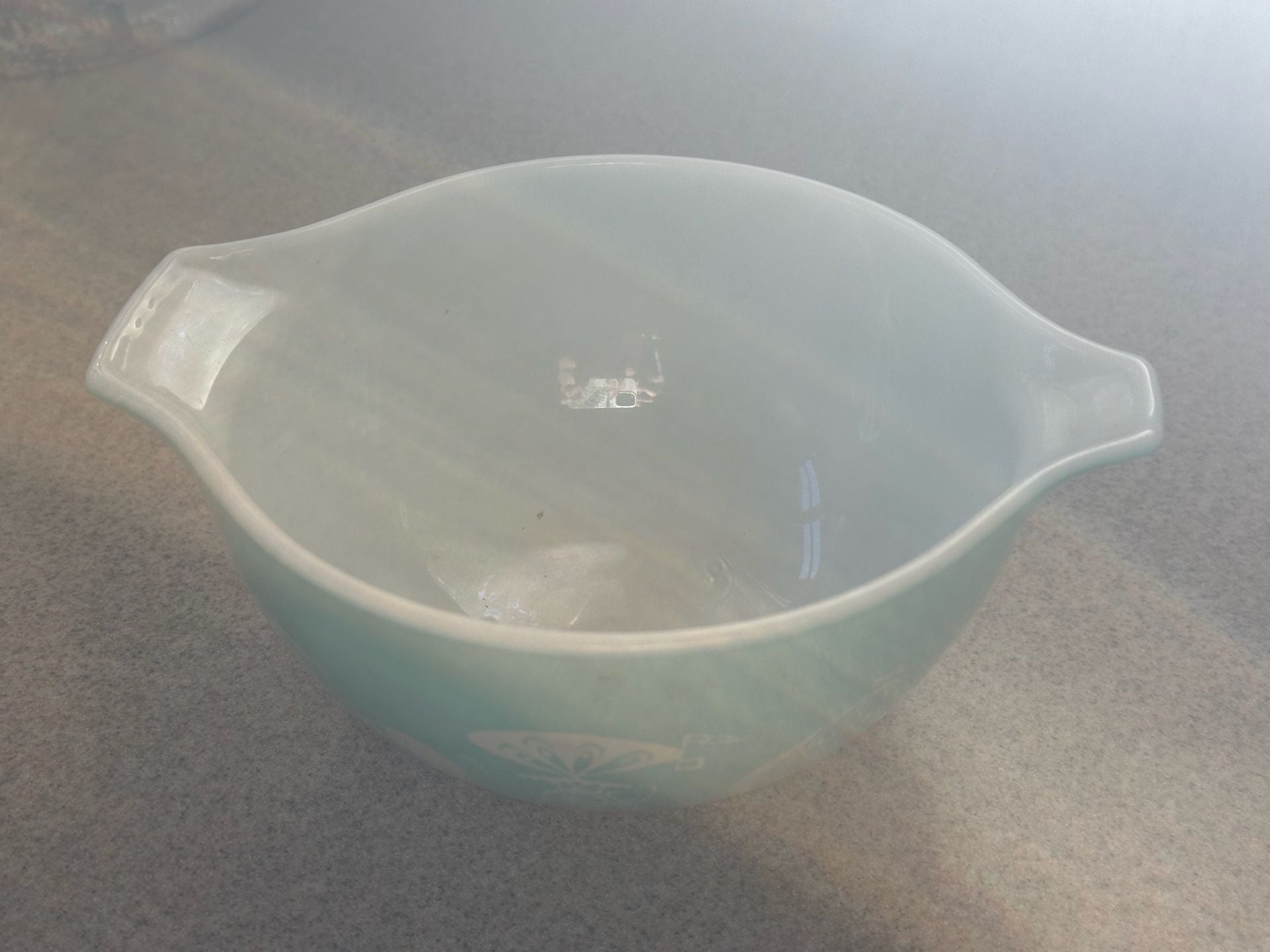 Pyrex Balloons Cinderella Bowl 1.5 Pint Turquoise 3