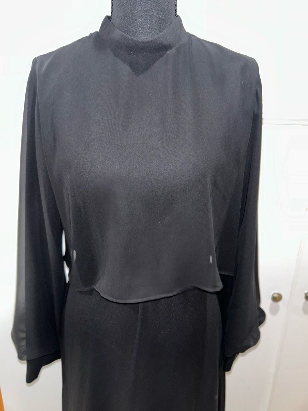 Barelli Maxi Dress Size 4 Black Chiffon Cape Overlay Mock Neck 7