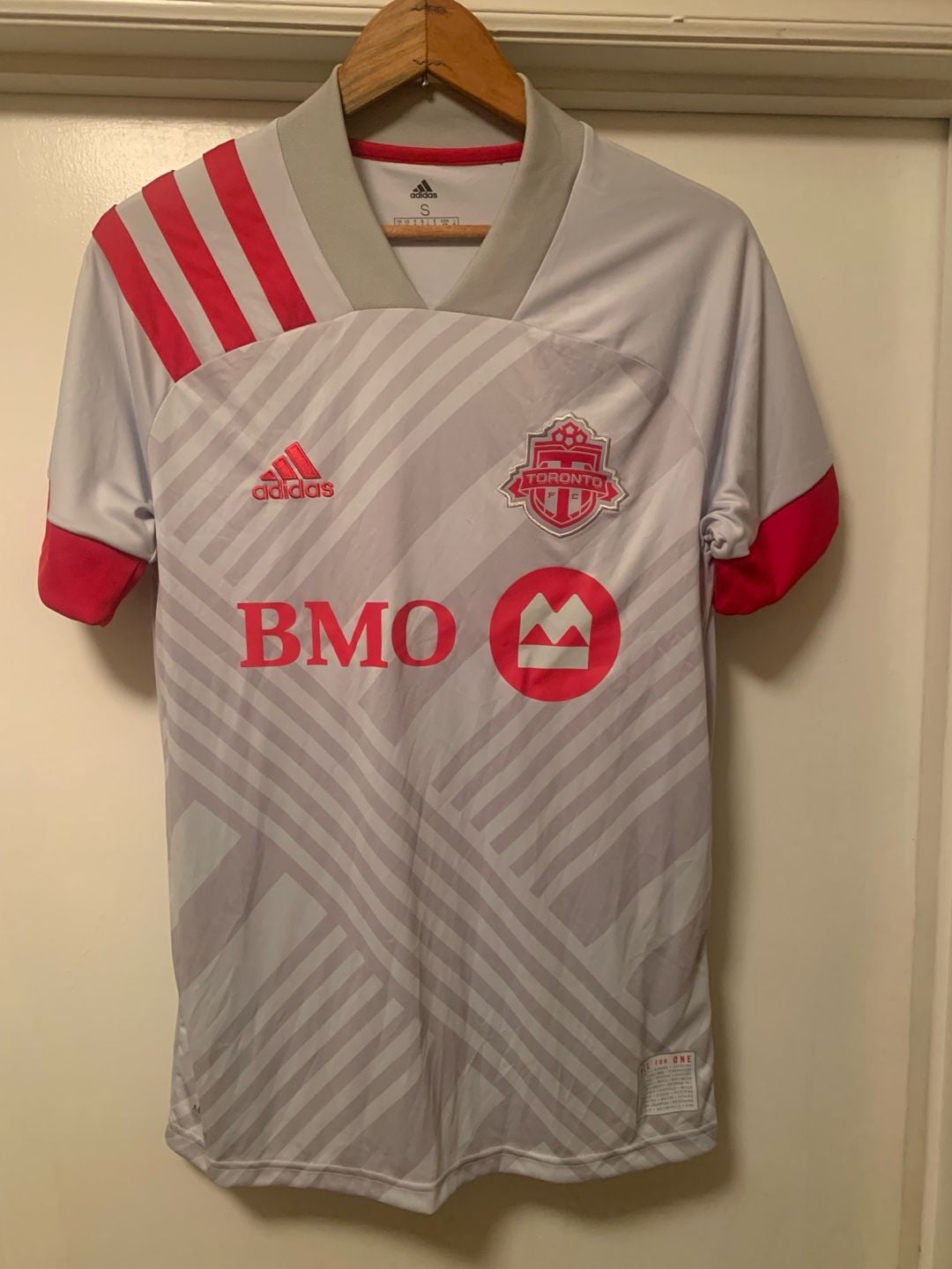Adidas Toronto FC Soccer Jersey Size S Clear Grey Scarlet 2