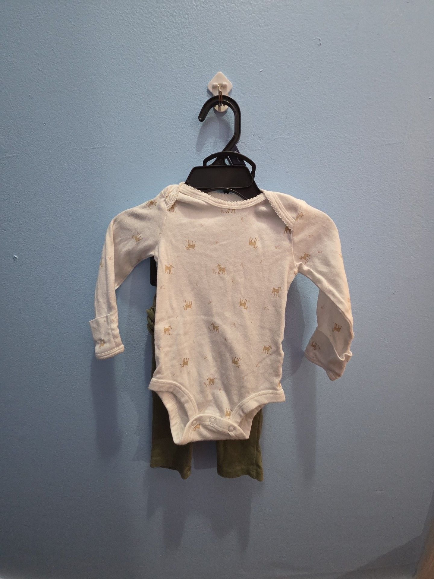 Carter's Bodysuit And Pant Set Size 3M 1