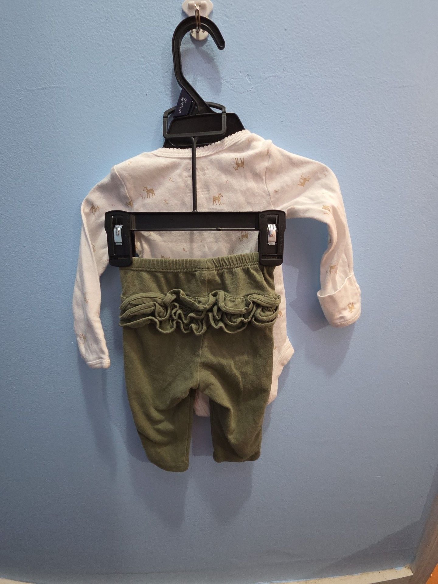 Carter's Bodysuit And Pant Set Size 3M 2
