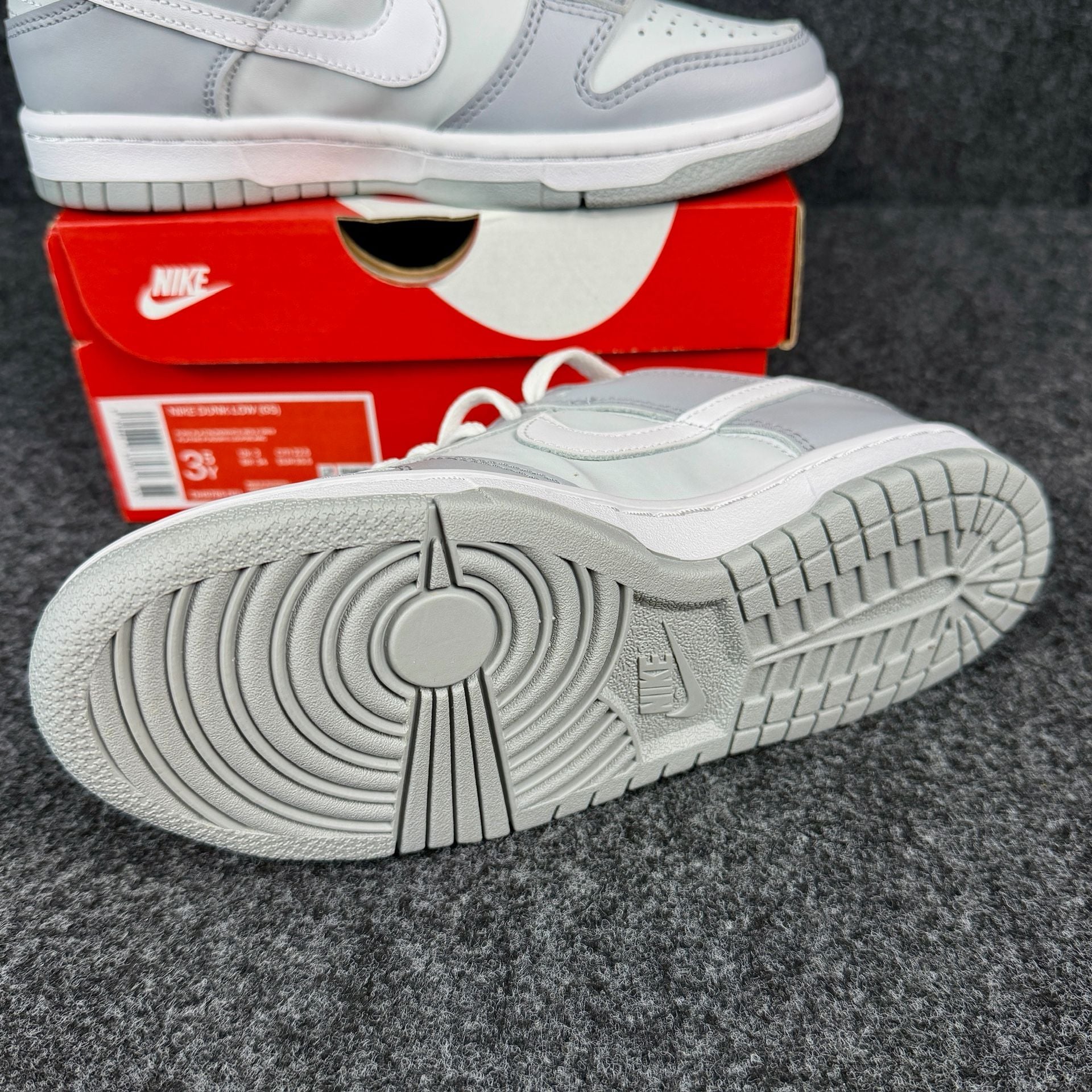 Nike Dunk Low (GS) Size 3.5Y Pure Platinum White Wolf Grey Sneakers 4