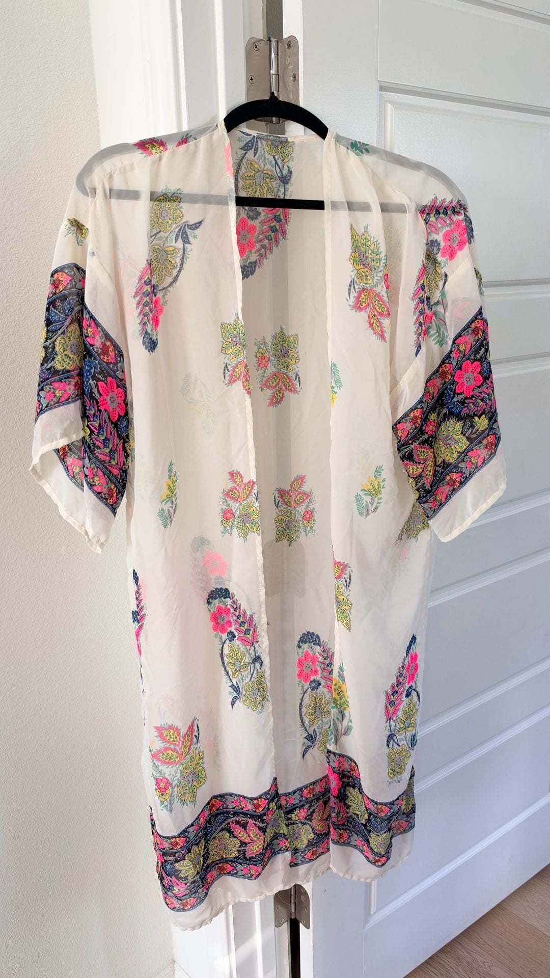 Charlotte Russe Floral Kimono Cardigan Size S White Boho Cover Up 4