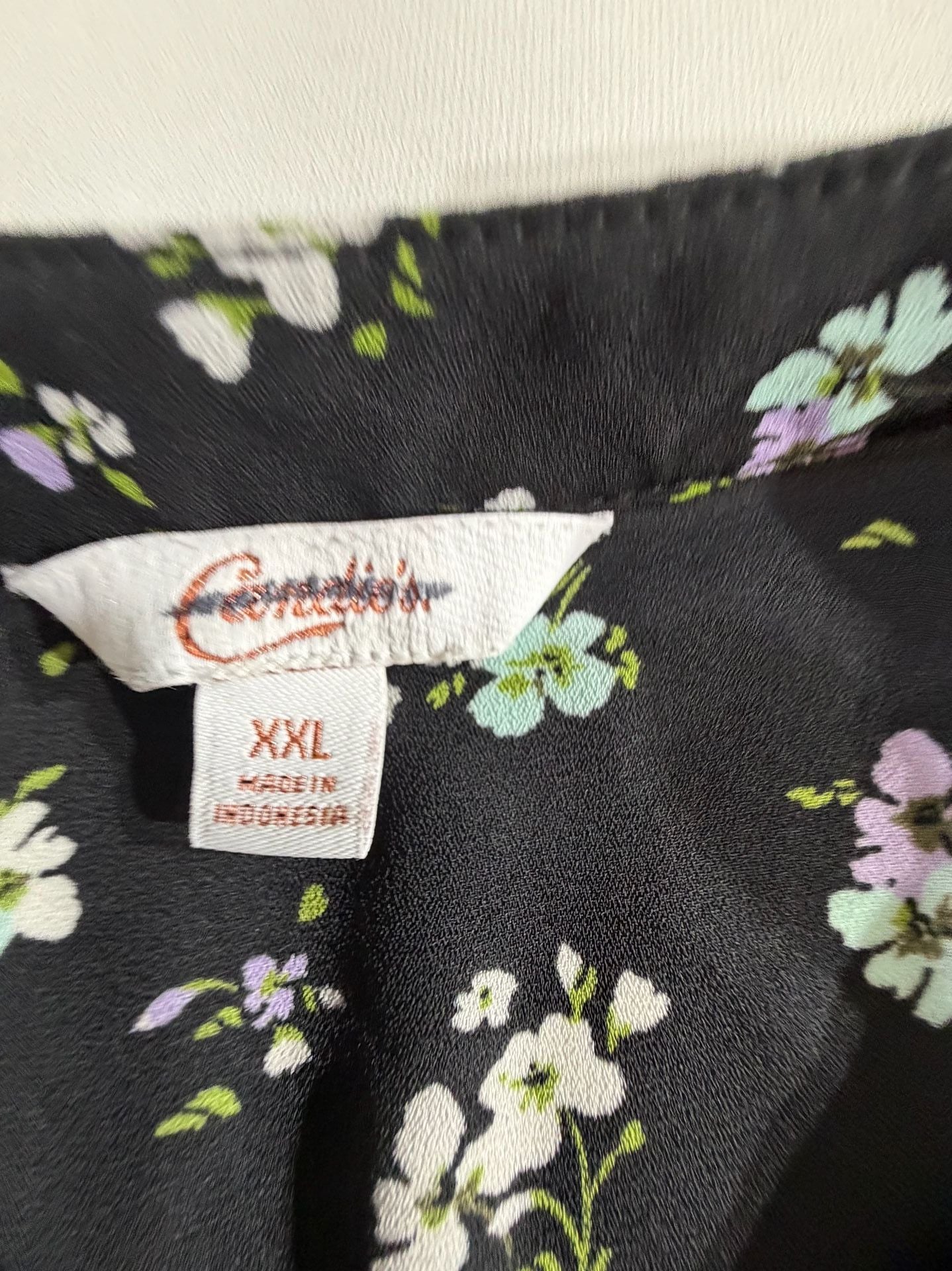 Candie's Black Floral Sleeveless Button Front Top Size XXL 3