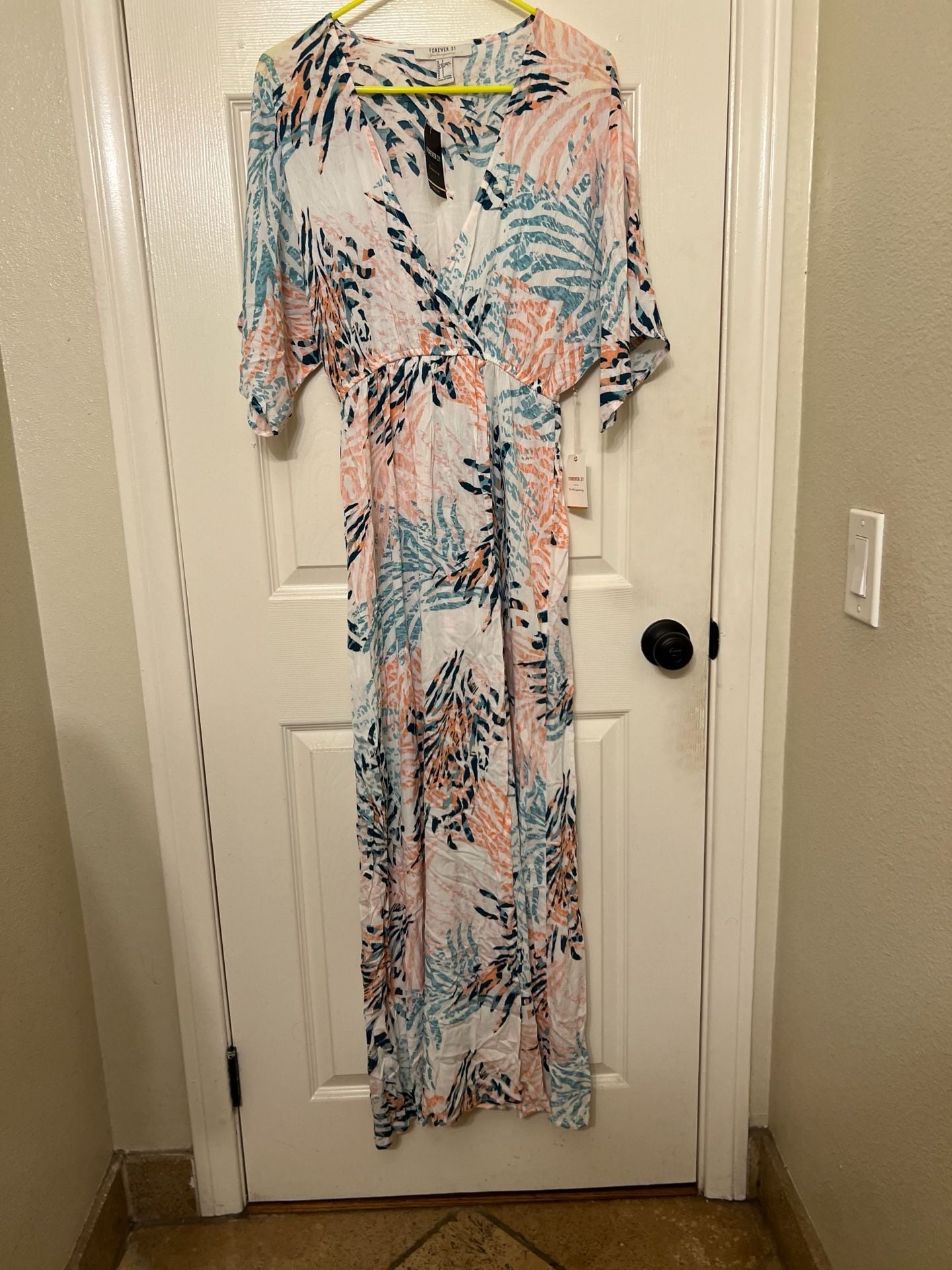 Forever 21 Woven Dress Size S Ivory Multi Palm Print Maxi 3