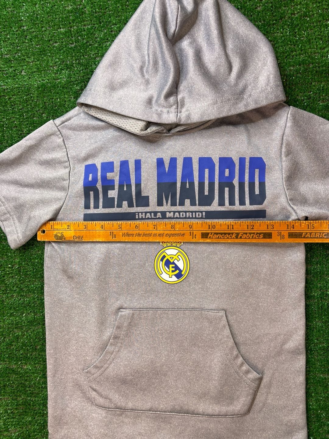 Real Madrid Short Sleeve Hoodie Youth Soccer Jersey Grey 8