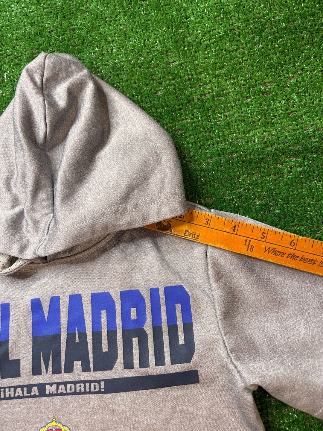 Real Madrid Short Sleeve Hoodie Youth Soccer Jersey Grey 9