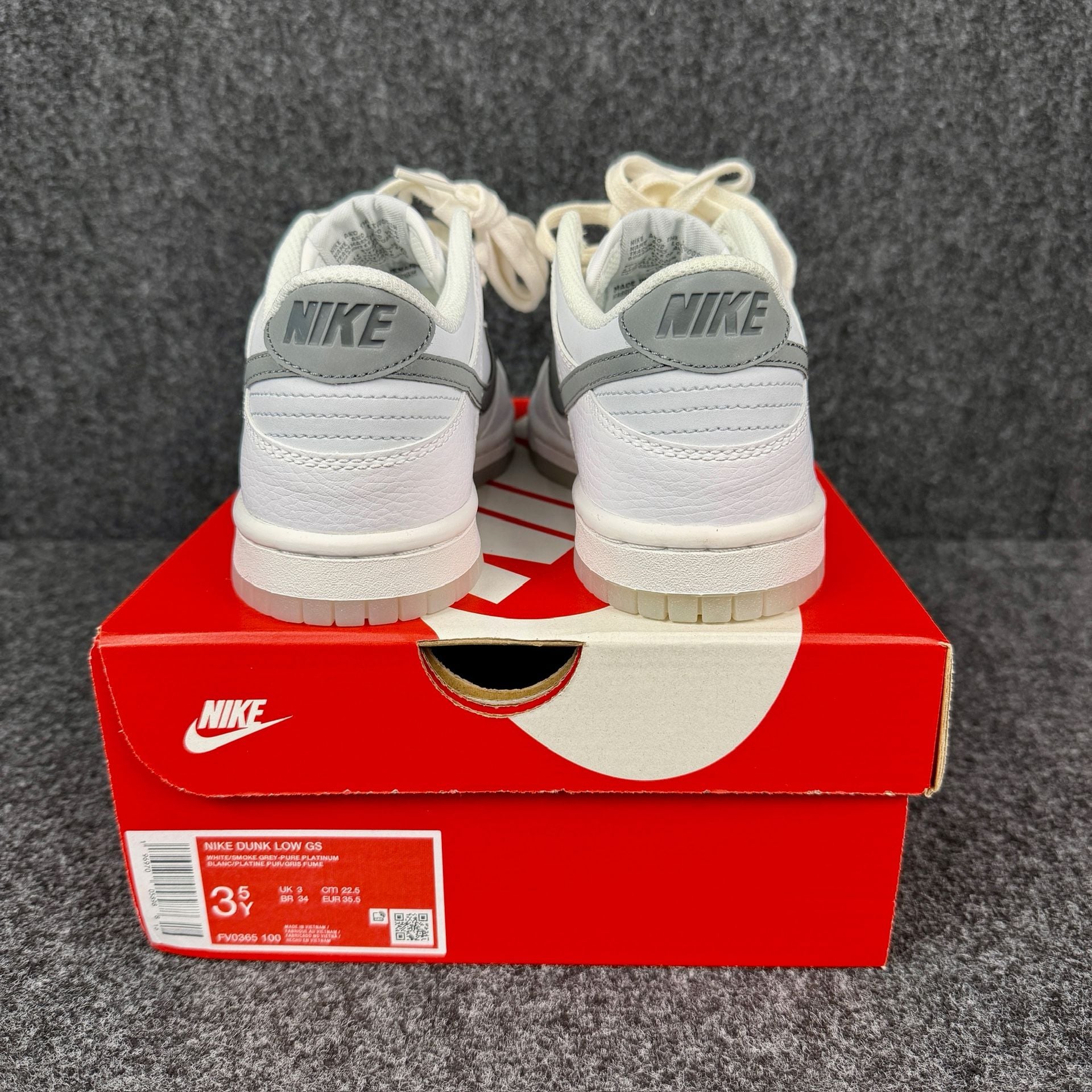 Nike Dunk Low GS Size 3.5Y White Smoke Grey Pure Platinum Sneakers 5