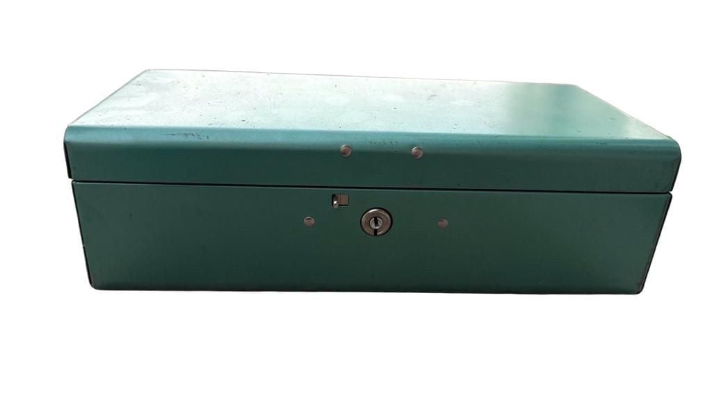 Vintage Metal Cash Box Teal Green Lockable Storage Box 1