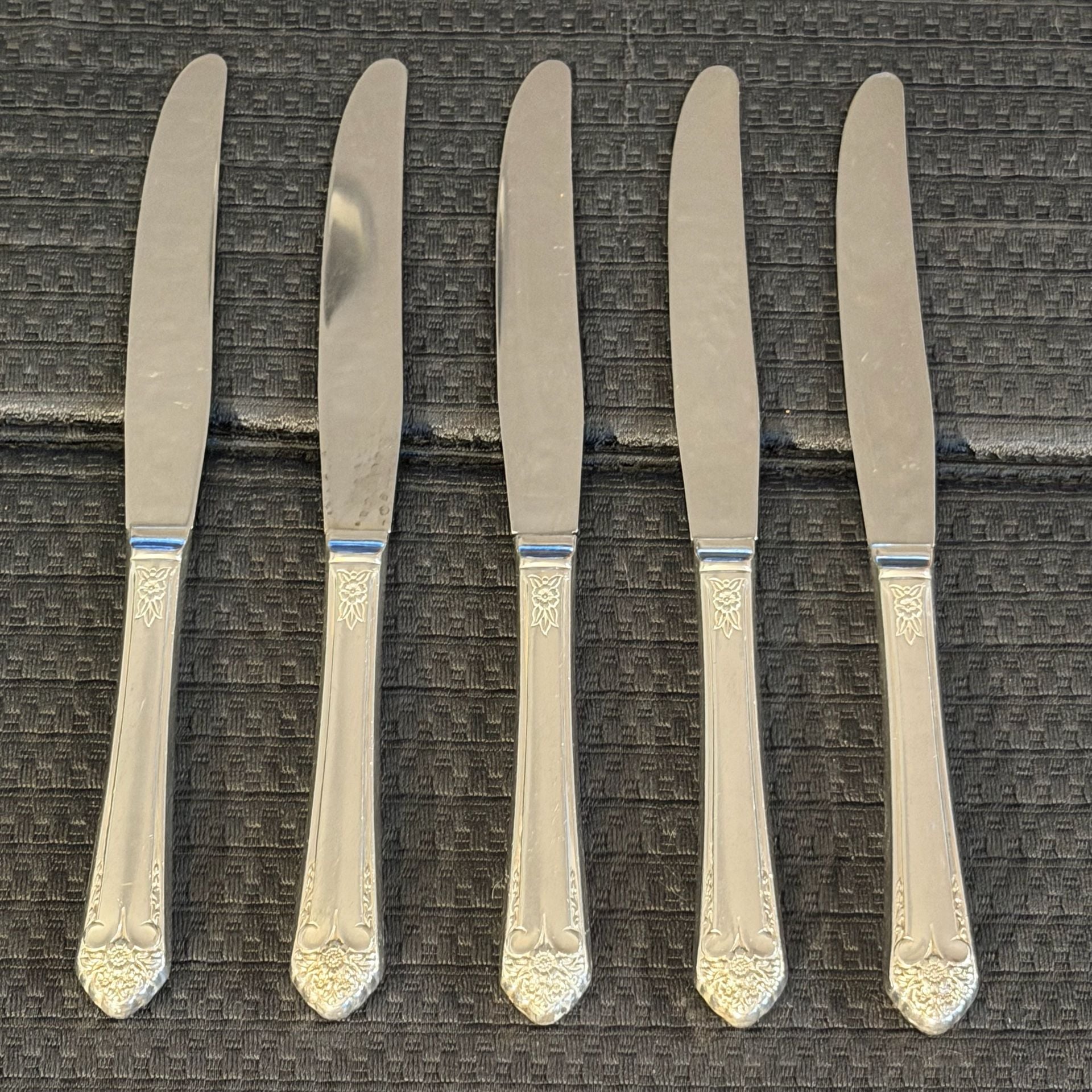 International Silver Starlight Silverplate Set of 5 Dinner Knives Flatware 8