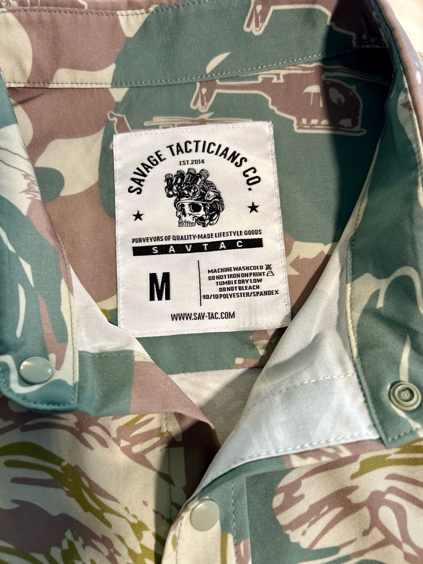 Savage Tacticians Co. Camo Helicopter Button Shirt Size M 3