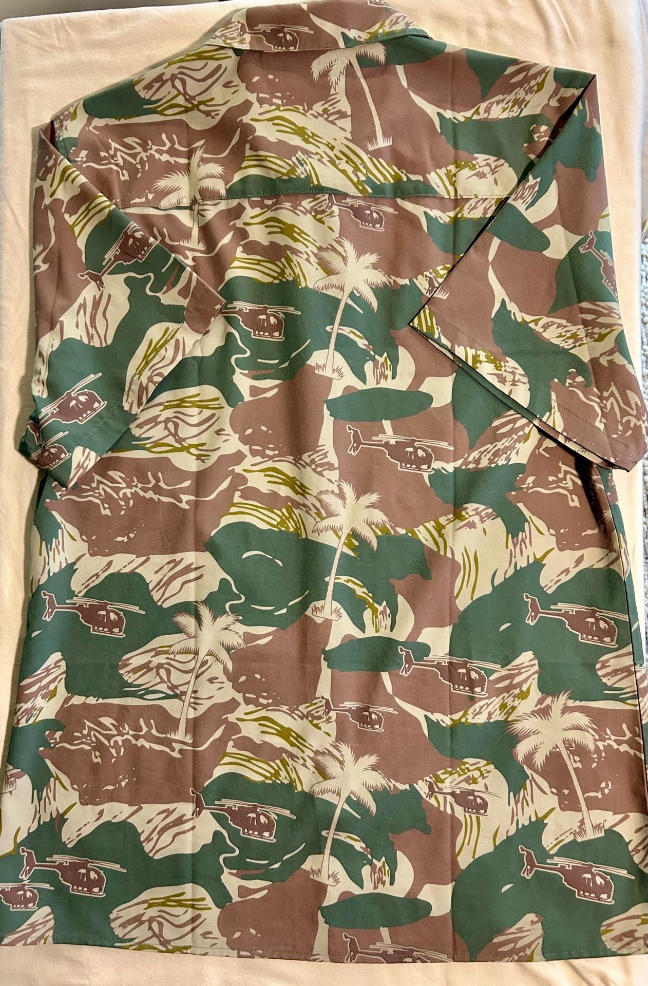 Savage Tacticians Co. Camo Helicopter Button Shirt Size M 7