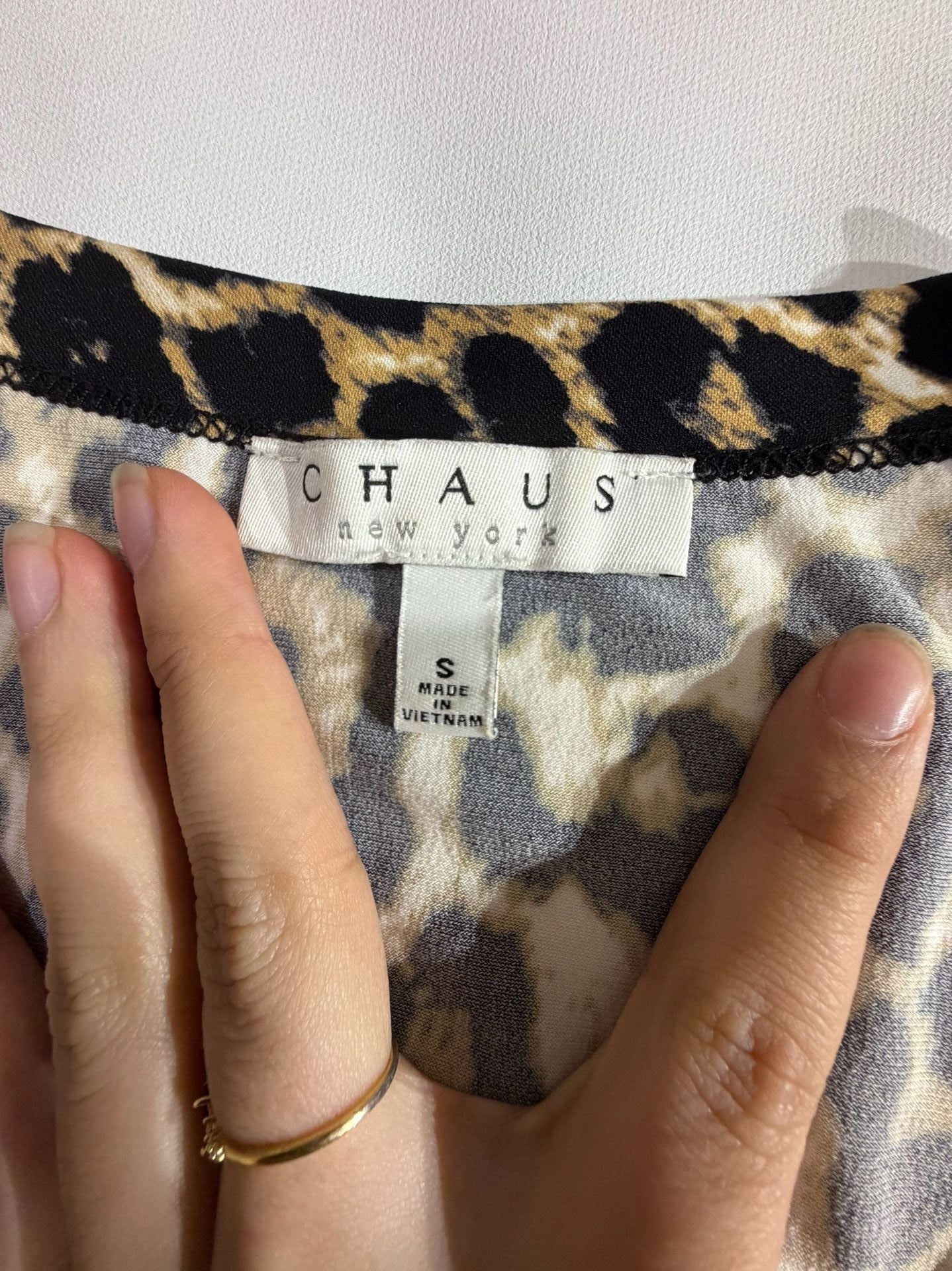 Chaus Leopard Print Long Sleeve Asymmetric Tunic Top S 3