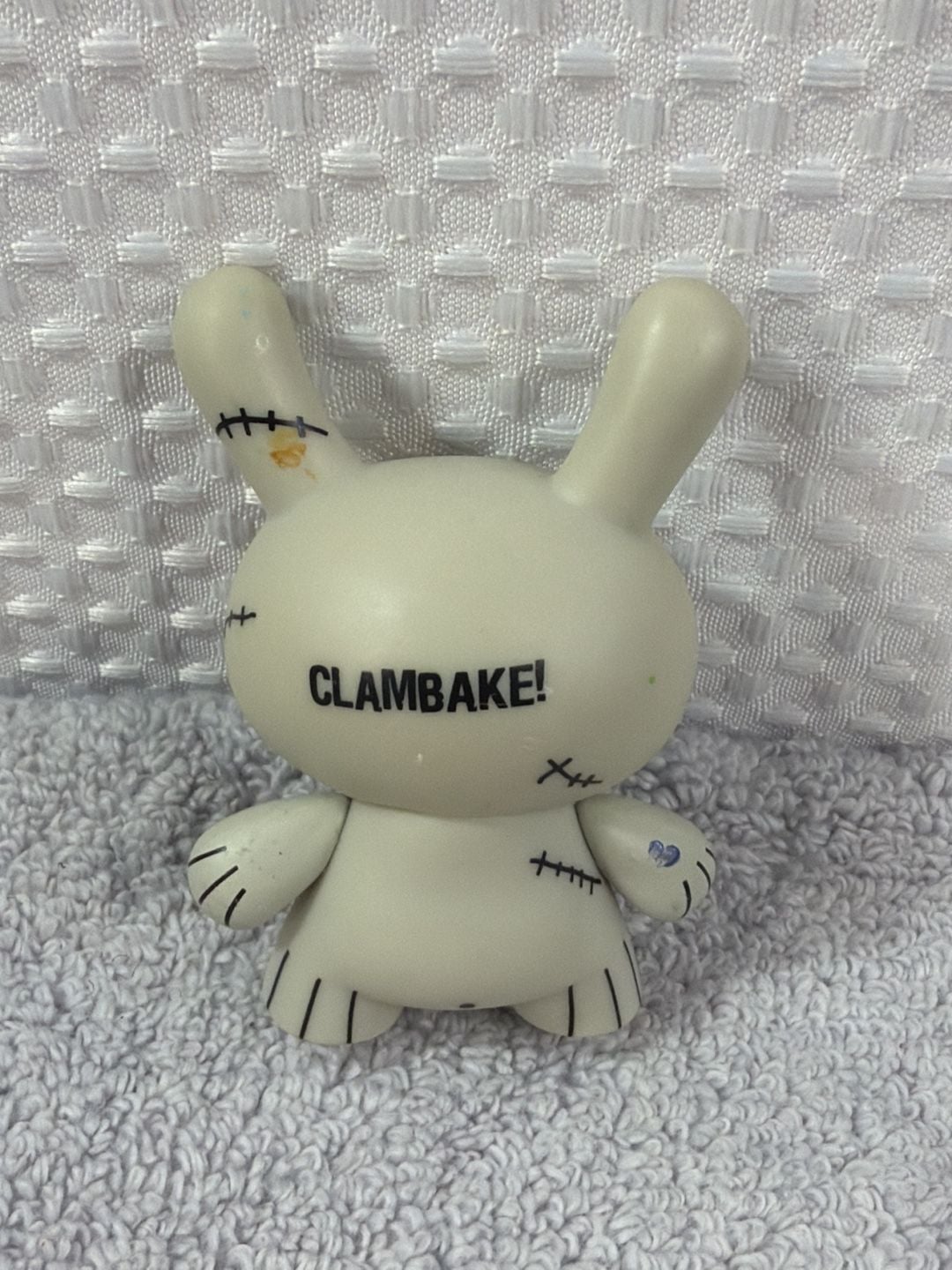 Kidrobot Dunny Endangered Frank Kozik Clambake Fighting Walrus 2