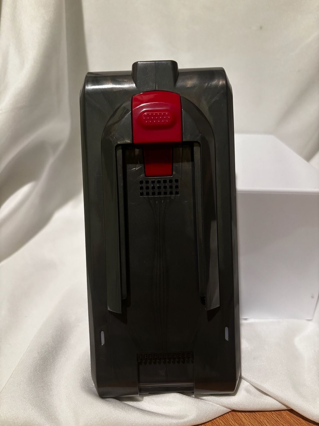 RedRoad V17 Vacuum Battery Pack 1