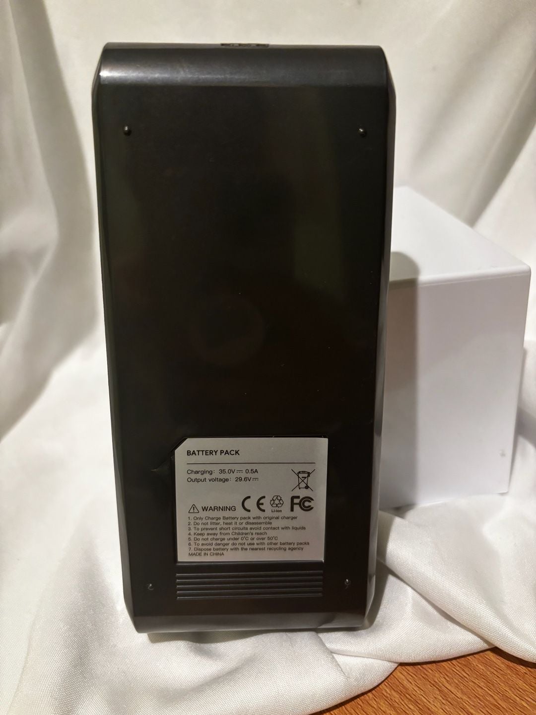 RedRoad V17 Vacuum Battery Pack 2